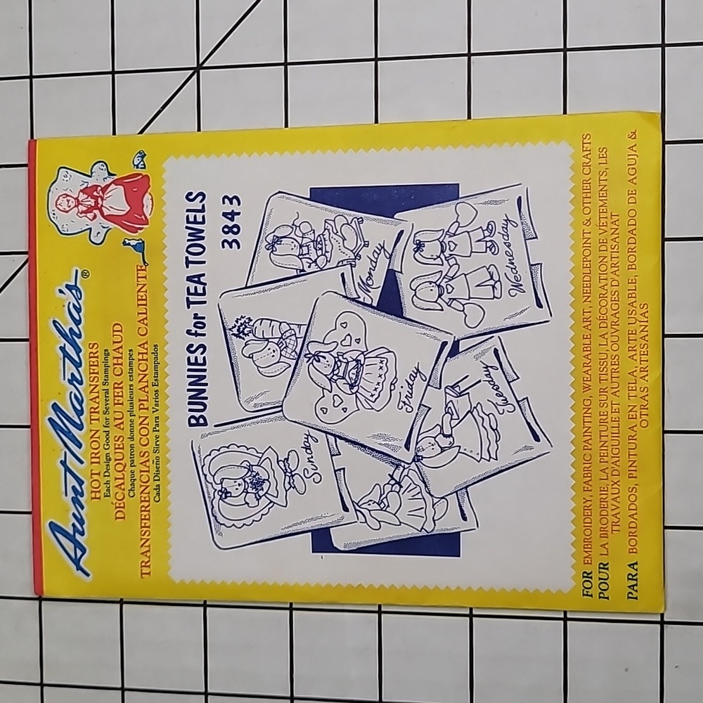 Aunt Martha's Hot‎ Iron Transfers - Charming Designs Linens, 3843 Bunniesfor Tea
